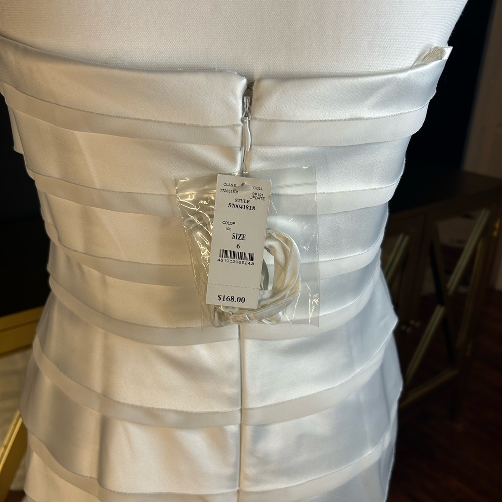 NWT White House Black Market  Strapless White Satin Cocktail Dress – Size 6 - Picture 7 of 8